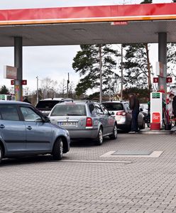 Rekordowo wysokie ceny paliw. "Słaba złotówka nie pomaga"