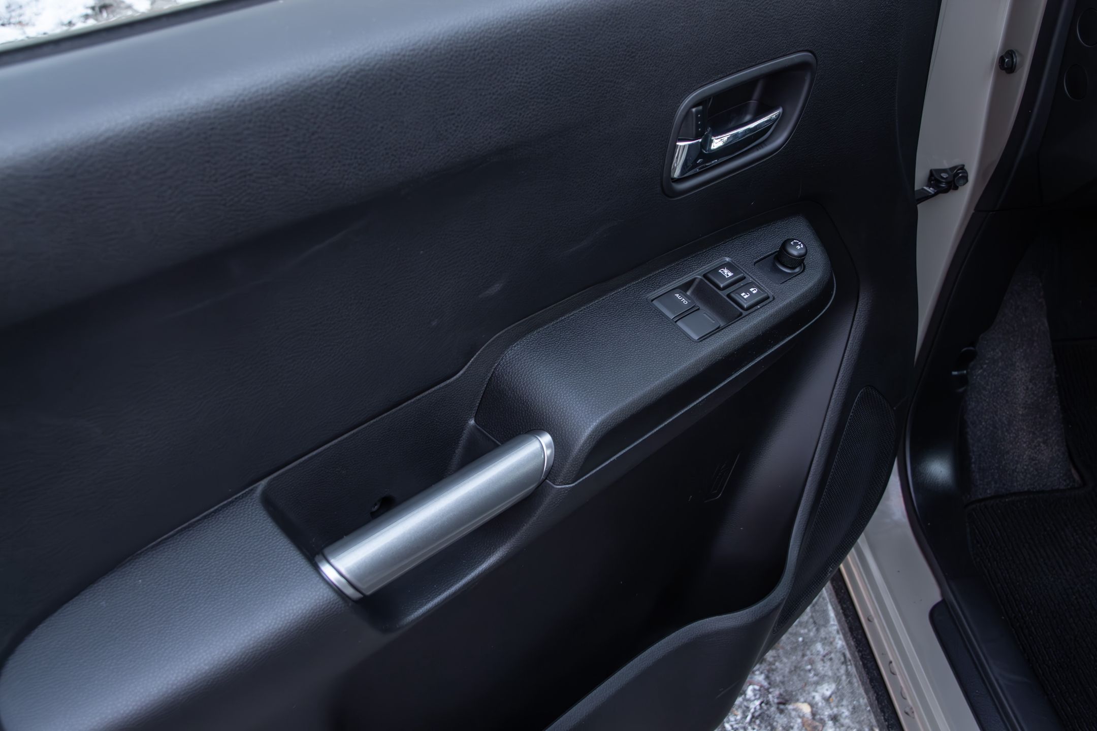 Suzuki Ignis Hybrid 2WD CVT