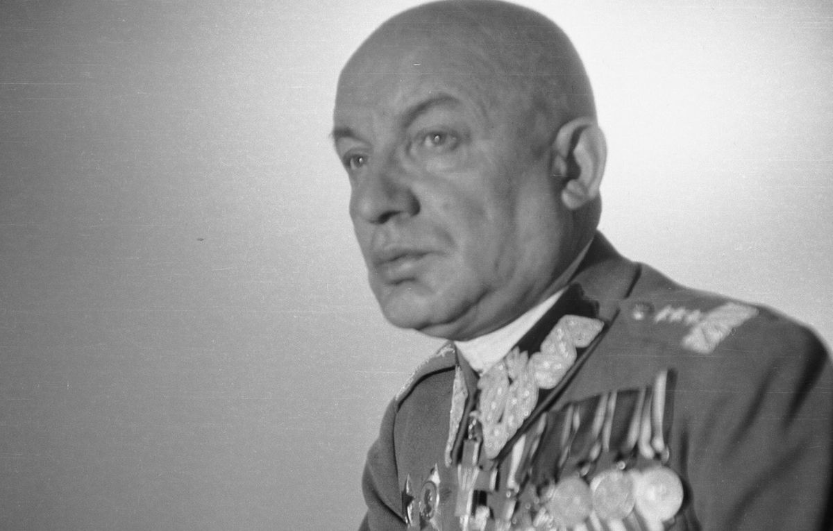 Generał Świerczewski został po śmierci legendą PRL 