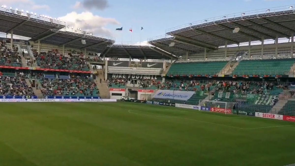 Pustki na stadionie w Tallinnie