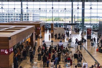 Sparaliżowane lotnisko w Europie. Odwołano 445 lotów