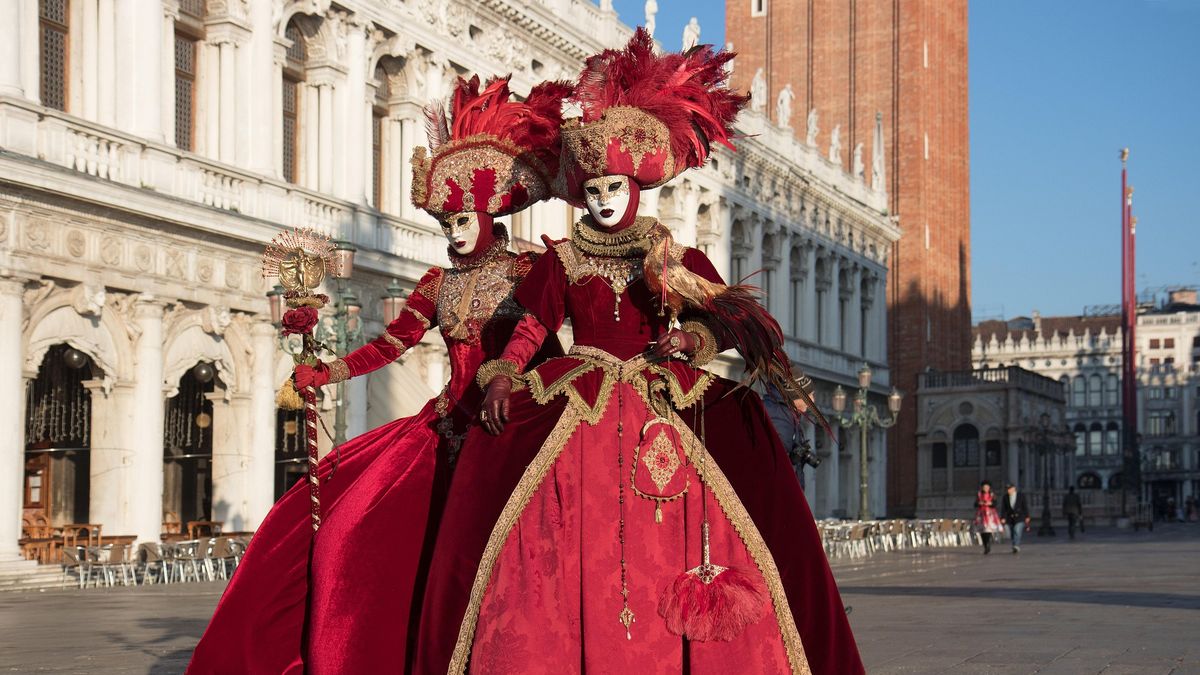 Karnawał w Wenecji rozpoczęto  