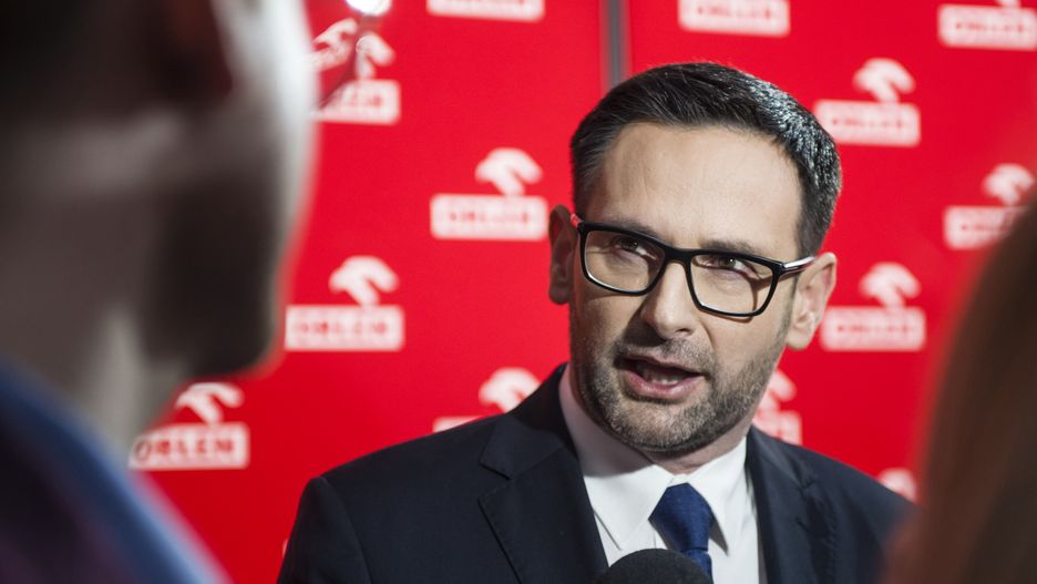 WARSAW, MAZOWIECKIE, POLAND - 2022/12/19: Daniel Obajtek, the CEO of ORLEN group is seen during an interview. Press conference on the involvement of Polish Oil Company ORLEN group (PKN Orlen) in strategic projects in the area of sports sponsorship and a summary of the sports year. (Photo by Attila Husejnow/SOPA Images/LightRocket via Getty Images)