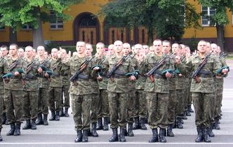 Polacy uchylają się od kwalifikacji wojskowej. NIK chce kar