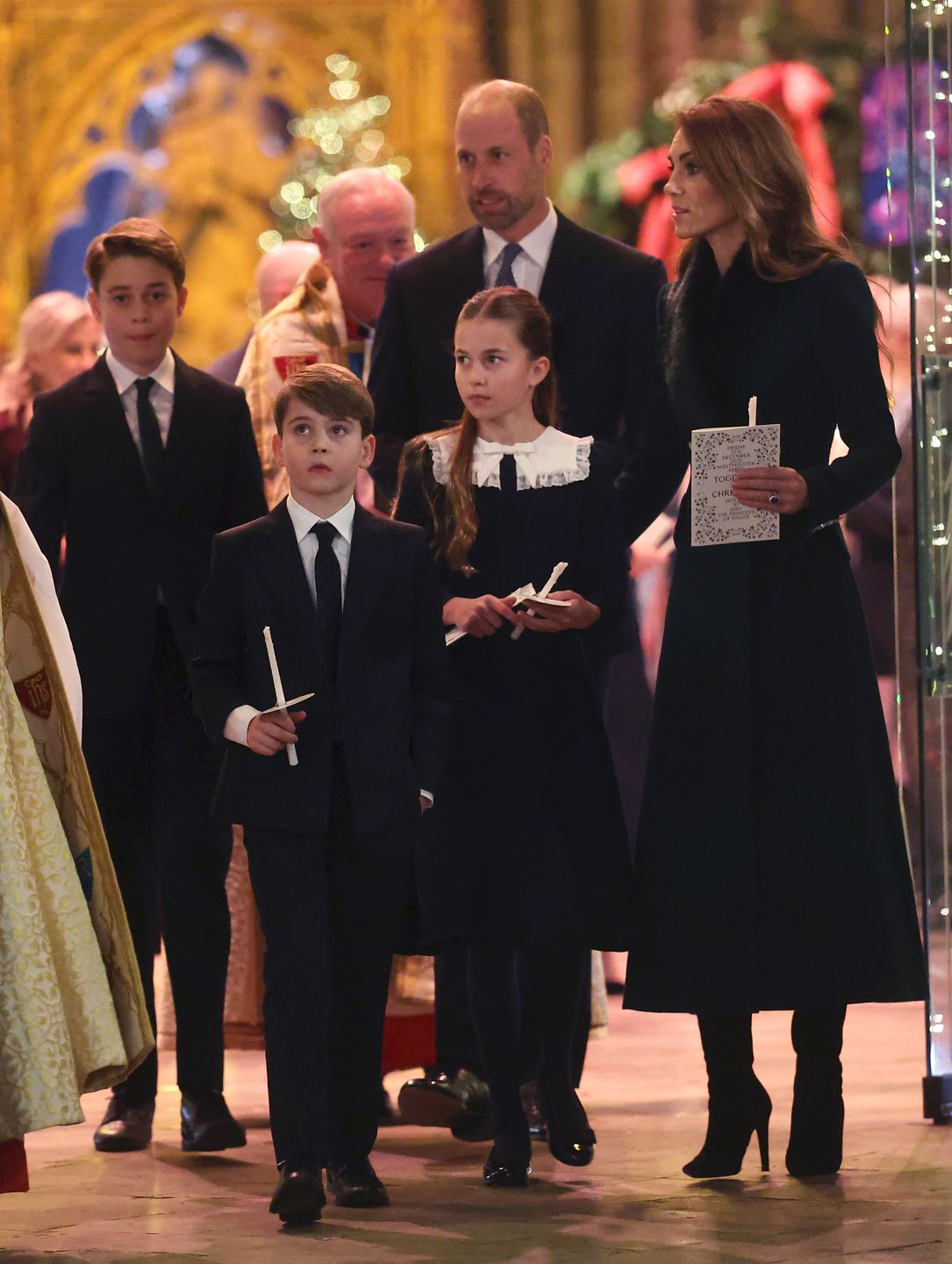 Księżna Kate i książę William z dziećmi 