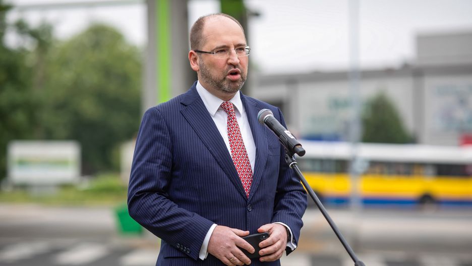 Rekonstrukcja rządu. Adam Bielan tłumaczy, co z powrotem Jarosława Gowina
