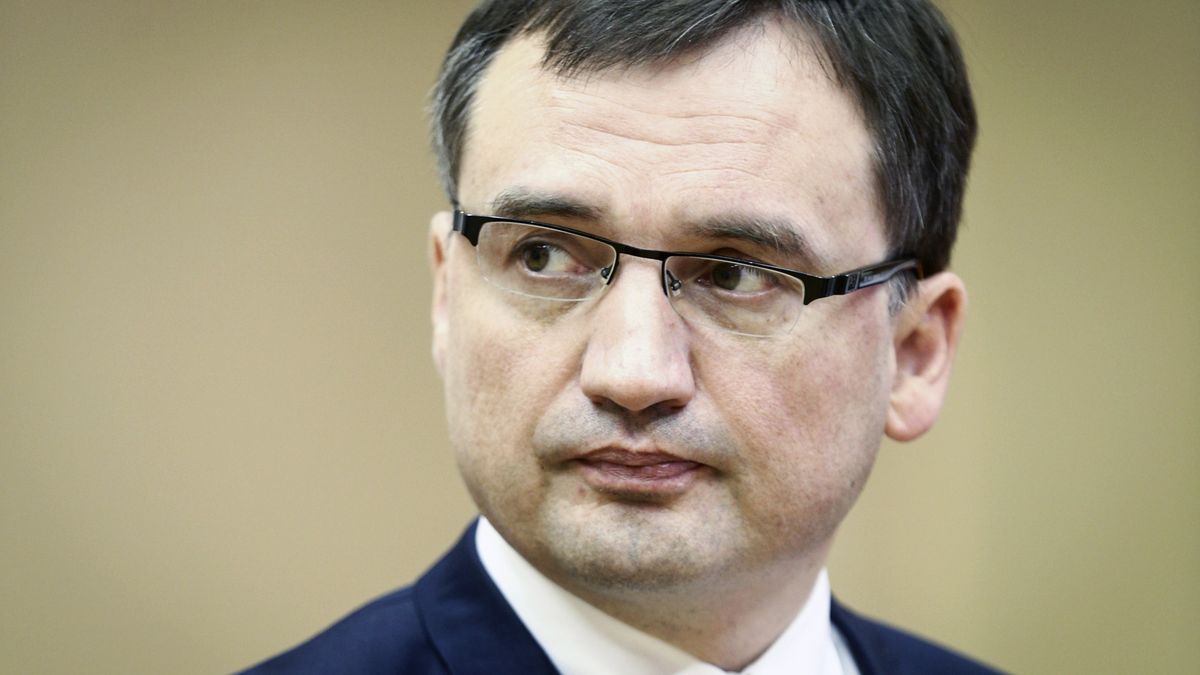 Dziennikarze ujawnili majątek Ziobry i jego żony 