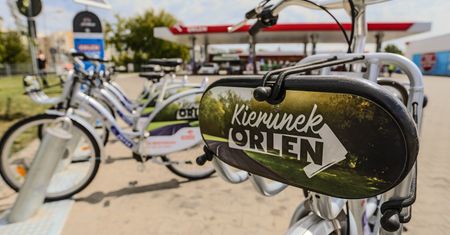 Orlen wchodzi w usługi kurierskie. Ekspert: dobry ruch, trzeba rozszerzać działalność