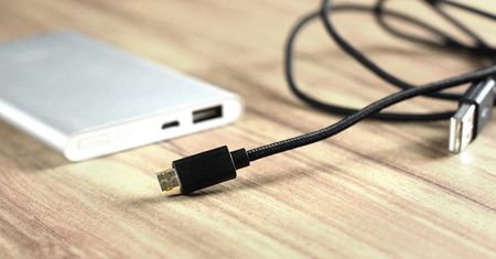 Kabel Micro-Flip zamienia zwykłe złącze Micro w USB w odwracalne
