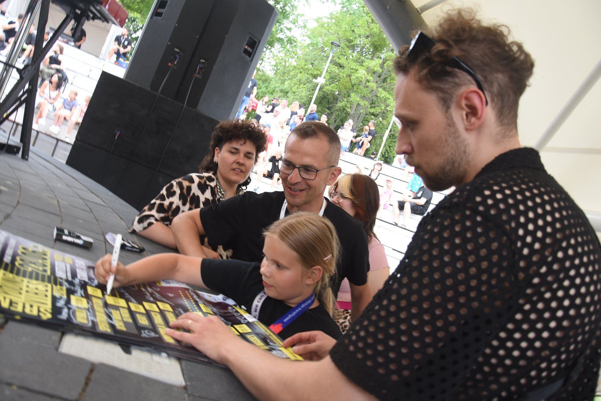 Dziesięciolatka &#34;wymiata&#34; za konsoletą! DJ Sky Mouse: Kiedy zaczynam grać, czuje szczęście i pozytywne emocje [zdjęcia]