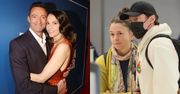 Zamaskowany Hugh Jackman i jego nowa partnerka "przyłapani" na lotnisku. Zaczęli załatwiać ŚLUBNE formalności? (ZDJĘCIA)