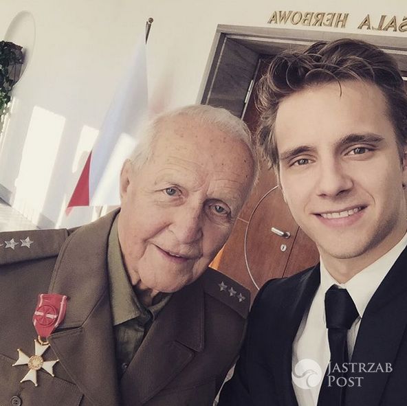 Dziadek Macieja Musiała odznaczony Krzyżem Oficerskim Orderu Odrodzenia Polski - Instagram