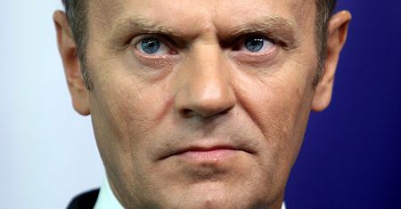 Tusk: musimy stworzyć na nowo prawo autorskie
