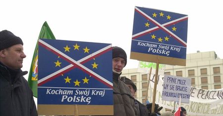 Dziesięć lat temu straszyli nas Unią. Co się sprawdziło?