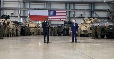 Szef Pentagonu w Polsce. "Ćwiczymy i służymy ramię w ramię"