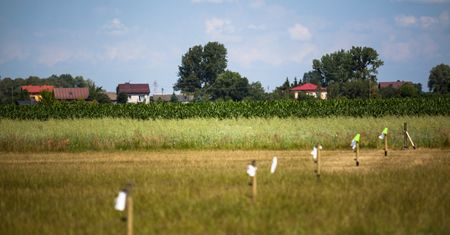 Budowa CPK, geodeci ruszyli w teren. Właściciele nie mogą odmówić im wejścia