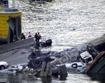 USA: Poszukiwanie ofiar po zawaleniu się mostu