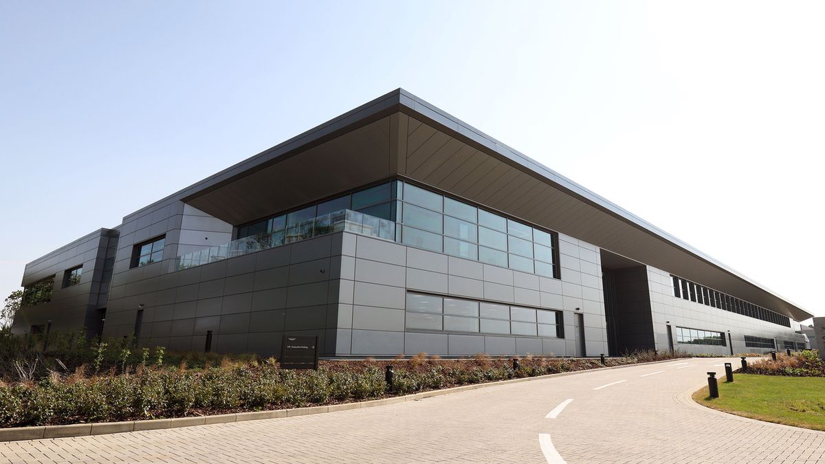 Materiały prasowe / Aston Martin / Na zdjęciu: fabryka Aston Martina w Silverstone