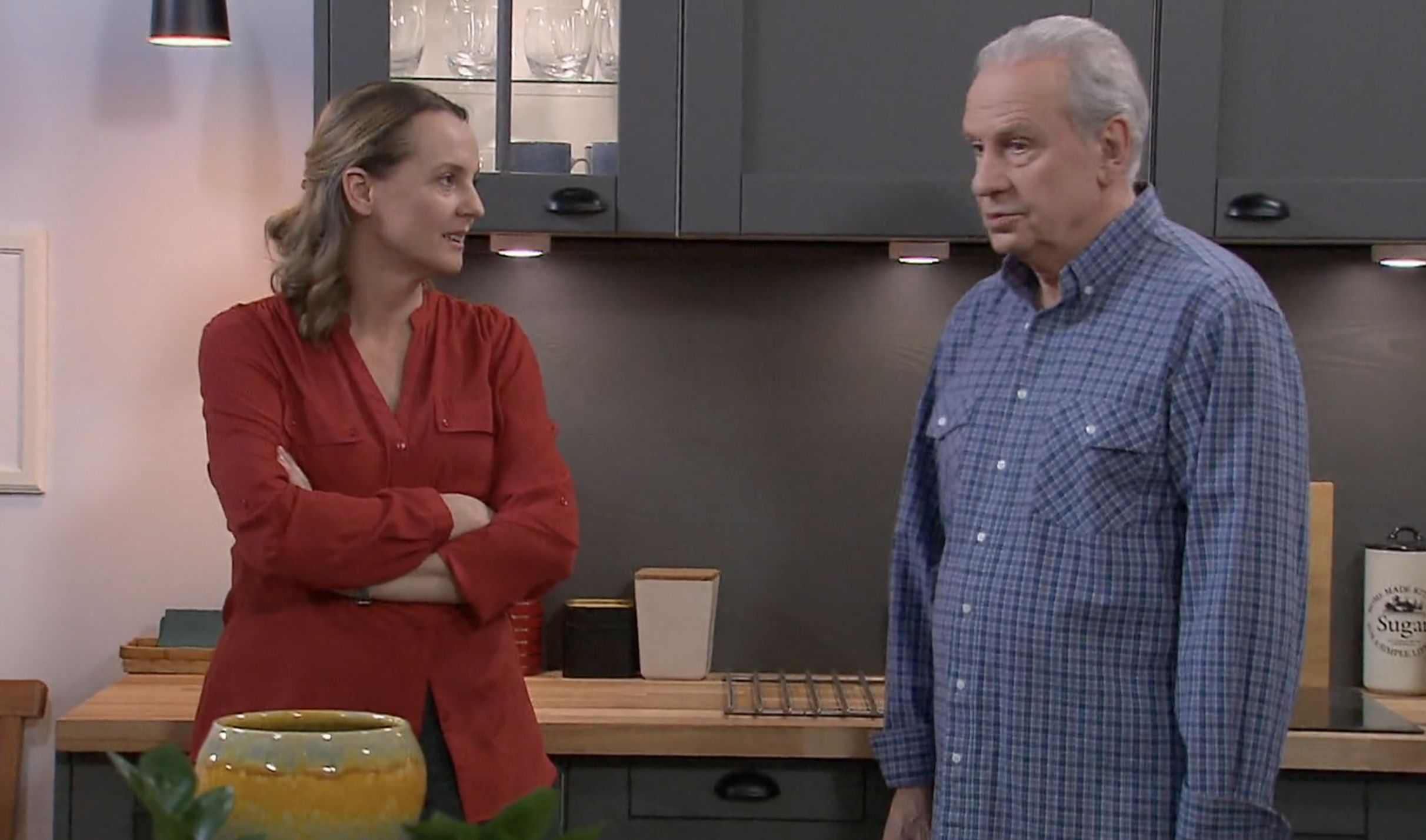 Kadr z serialu "Klan"