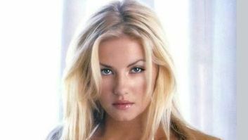 Elisha Cuthbert