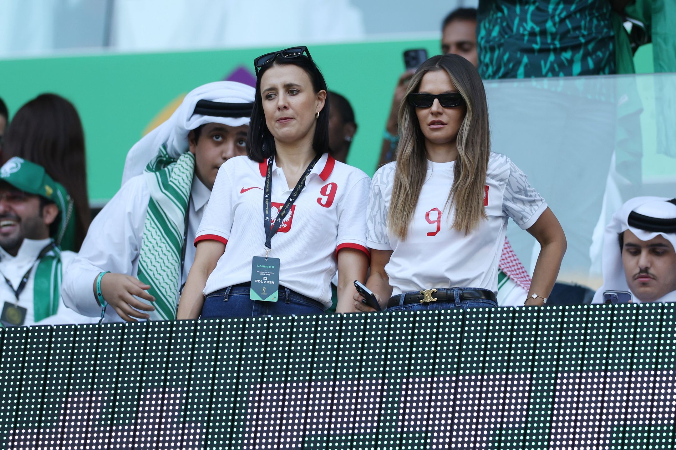Anna Lewandowska i Milena Lewandowska na trybunach meczu Polska kontra Arabia Saudyjska