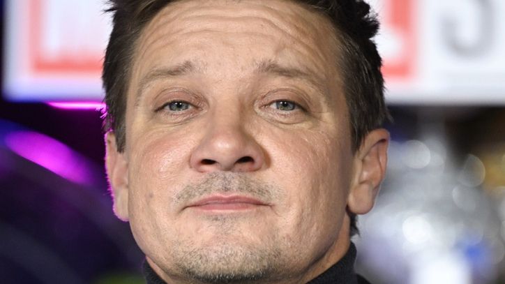 Jeremy Renner pokazał zdjęcie z rehabilitacji