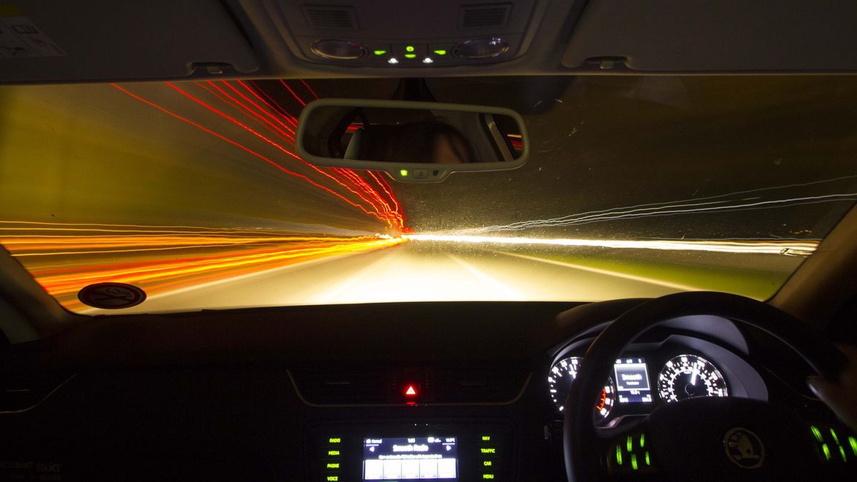 Szokujący pomiar na autostradzie.