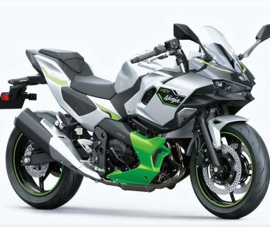 Kawasaki Ninja 7 Hybrid oficjalnie. Ma łączyć świetne osiągi z ekonomią