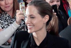 Angelina Jolie ukrywa swój nowy biust!