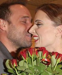 Mlynkova i Nowicki w czułych uściskach!