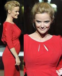 Monika Richardson: co to za wystający brzuszek?