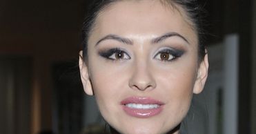 Angelika Fajcht z "Top Model" kusi nogami!