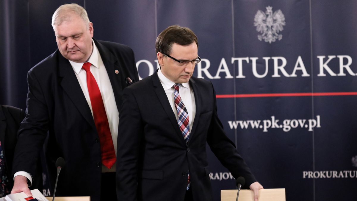 Prokurator krajowy Bogdan Święczkowski i minister sprawiedliwości Zbigniew Ziobro