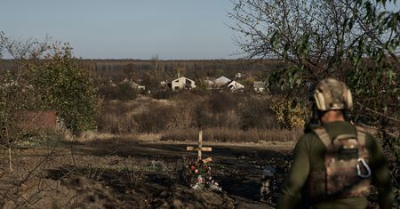 "Są jak zombie, nie boją się śmierci". Dramatyczna relacja z frontu