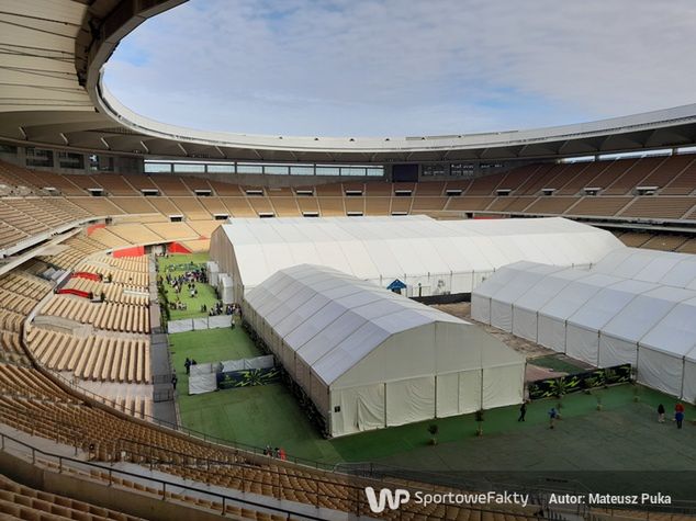 Estadio la Cartuja robi w środku duże wrażenie. Zawodniczki są zadowolone z nietypowego rozmieszczenia kortów, bo dzięki temu wszystko jest blisko siebie