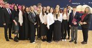 Przysucha: Zdolni uczniowie ZS numer 2 otrzymali stypendia starosty