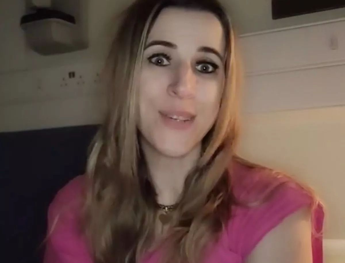 Cierpiała z powodu bolesnych miesiączek i wzdęć. Musieli jej usunąć 8 narządów