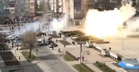 Rosjanie brutalnie przerwali protest. Dramatyczne sceny w Ukrainie
