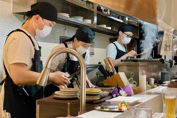 Michelin na budżecie. W słynnym przewodniku znajdziesz też tanie restauracje