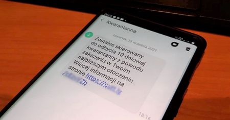 Niebezpieczne oszustwo powróciło. "Zostałeś skierowany do odbycia kwarantanny"