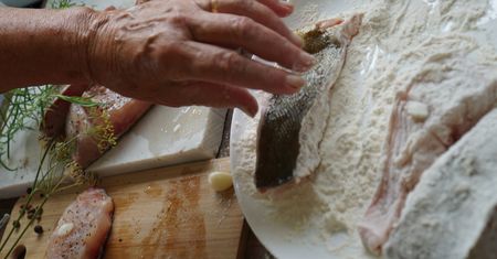 Dużo zdrowszy niż karp. Warto się zajadać, nie tylko od święta