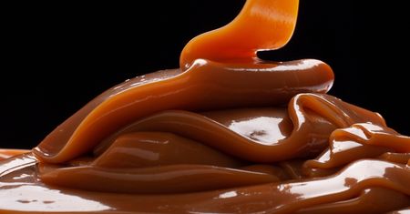 Chaos na półkach sklepowych. Ten produkt może mieć nawet cztery różne stawki VAT. To wpływa na ceny