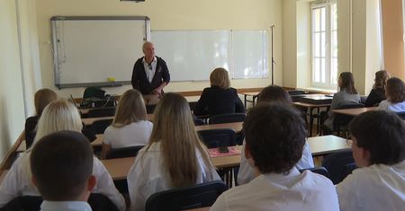 Dramatyczna sytuacja w szkołach. Zagraniczne media o Polsce