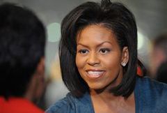 Michelle Obama sadzi kwiaty