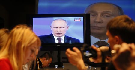 Władimir Putin odpowiada na pytania Rosjan. Główny temat - Ukraina i Krym
