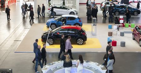 Branża motoryzacyjna w kryzysie. Ponad połowa firm tnie płace i planuje zwolnienia