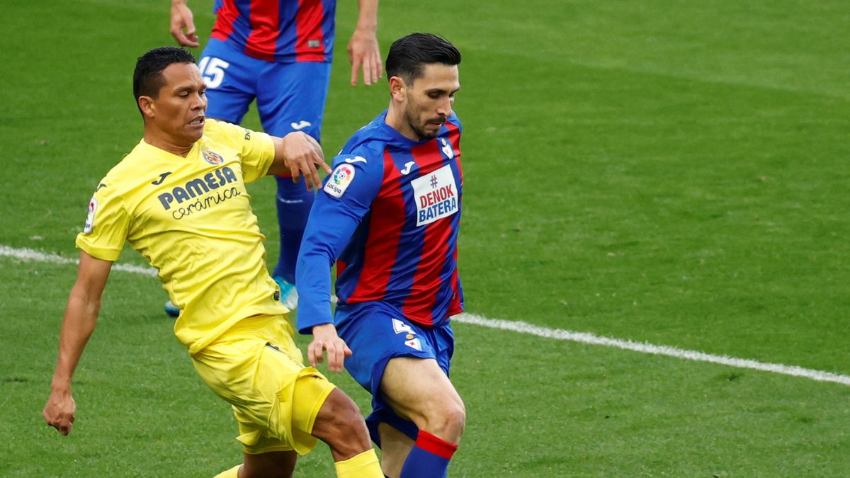 PAP/EPA / Javier Etxezarreta  / Na zdjęciu: mecz SD Eibar - Villarreal CF