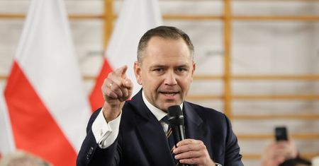 Nawrocki zwrócił się do Tuska. "Za wojnę odpowiada Pana znajomy"