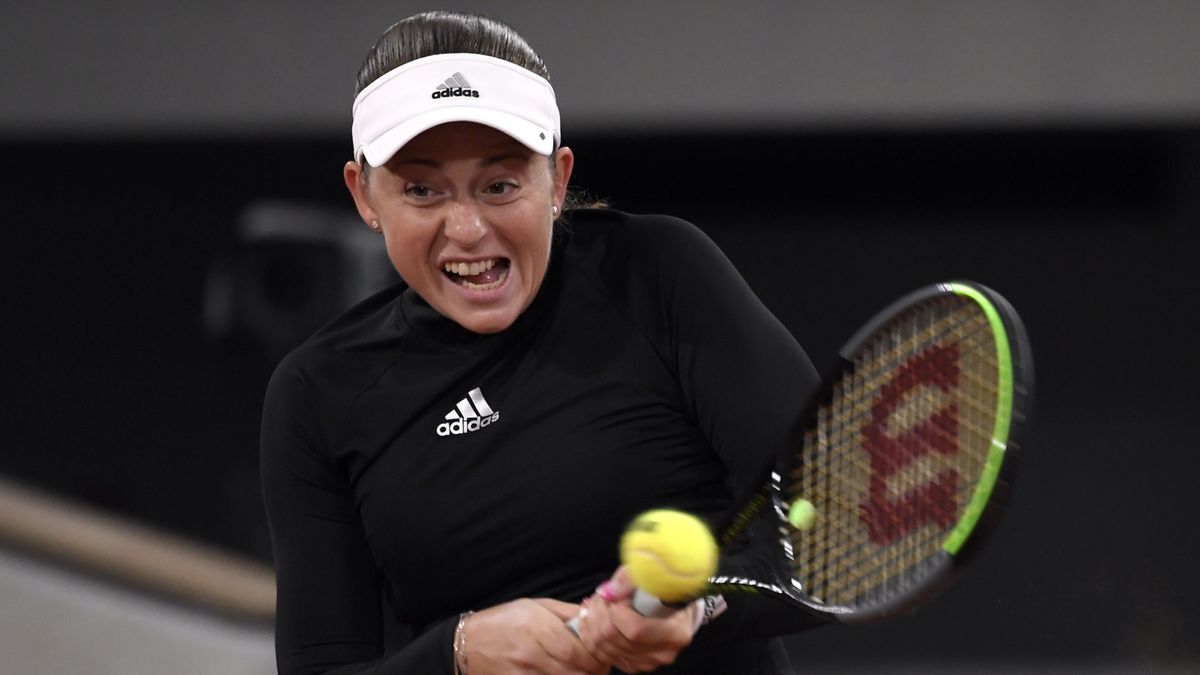 Zdjęcie okładkowe artykułu: PAP/EPA / JULIEN DE ROSA / Na zdjęciu: Jelena Ostapenko