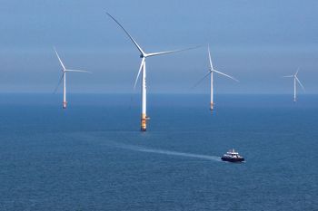 Pierwsza na świecie pływająca turbina TLP. Chiński kolos ma moc 16 MW